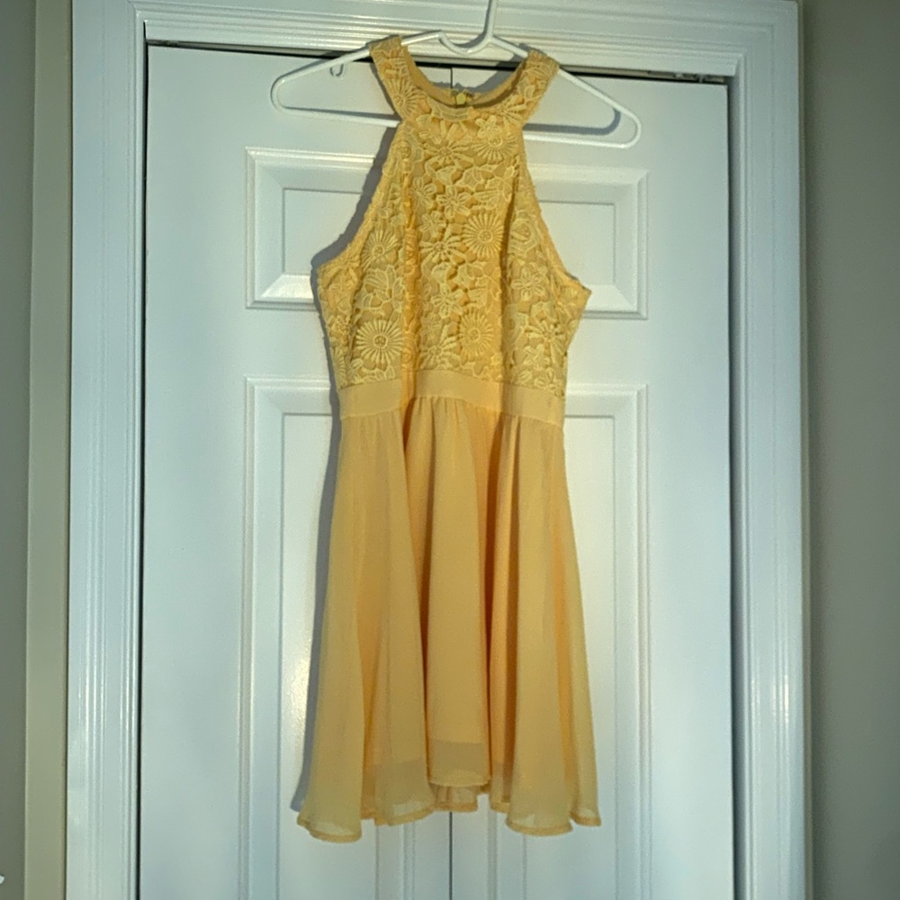 WORN ONCE Lulus Yellow Flower Lace Mini Dress